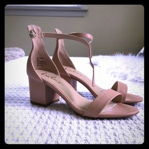 Size 7 Lulus Nude/Almond block heel